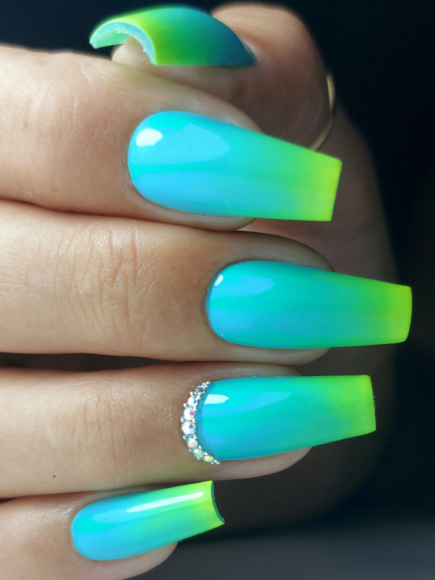 Turquoise 034
